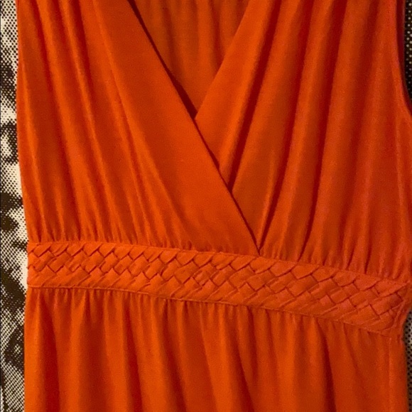 Bright orange sleeveless dress - Picture 2 of 5